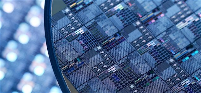 Visão ampliada de transistores em um processador