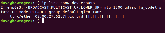 O comando "ip link show enp0s3" em uma janela de terminal.