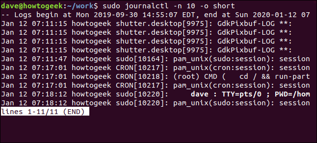 sudo journalctl -n 10 -o short em uma janela de terminal