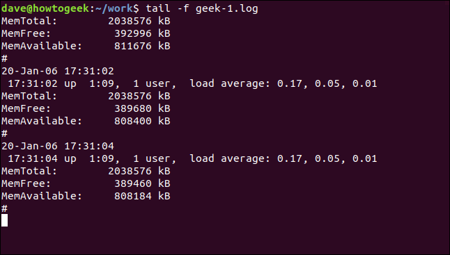 Saída de tail -f geek-1.log em uma janela de terminal