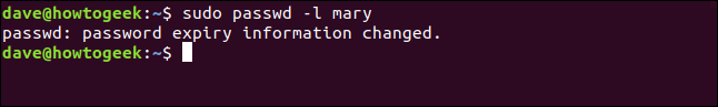 A mensagem de alteração dos dados de expiração da senha em uma janela de terminal.