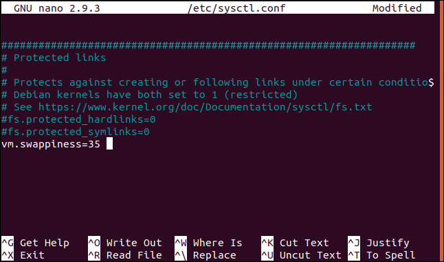 O /etc/sysctl.conf no editor nano em uma janela de terminal