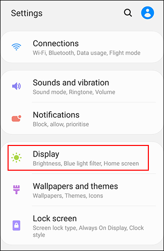 No menu de configurações do Android, toque em Display