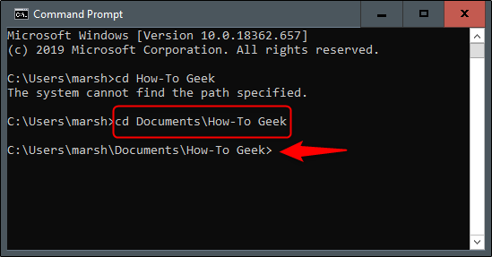 O comando "cd Documentos \ How-To Geek" no prompt de comando.