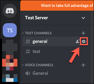 Passe o mouse sobre o nome de um canal Discord e pressione o ícone de engrenagem de configurações próximo a ele para acessar as configurações do canal.