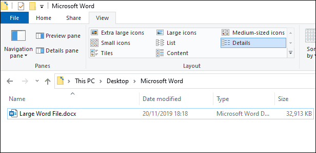 Um grande arquivo do Microsoft Word (32 MB) no Windows File Explorer.