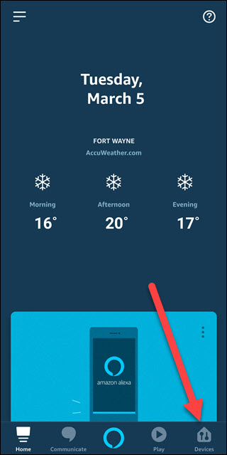 Aplicativo Alexa com seta apontando para a opção Dispositivos