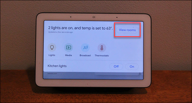 Centro de comando do Google Home Hub com uma caixa ao redor do botão Exibir salas