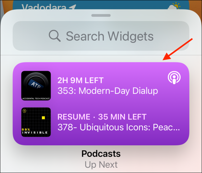 Toque e segure a visualização de um widget para selecioná-lo no seletor de widget.