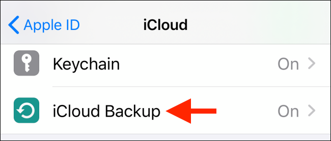 Toque em Backups do iCloud