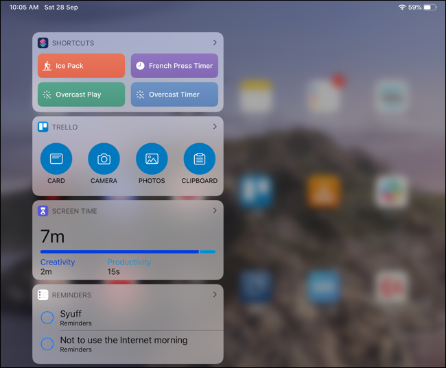 Widgets mostrados na tela inicial do iPad Pro em modo retrato