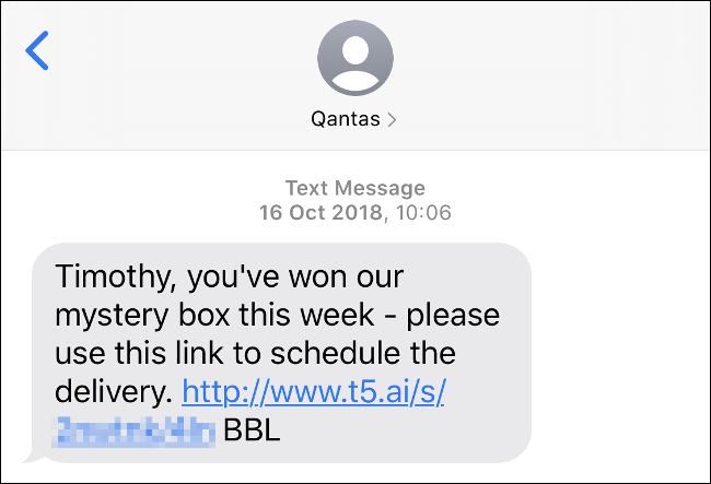 Um golpe de mensagem de texto com um link que diz que o destinatário ganhou uma "caixa misteriosa".