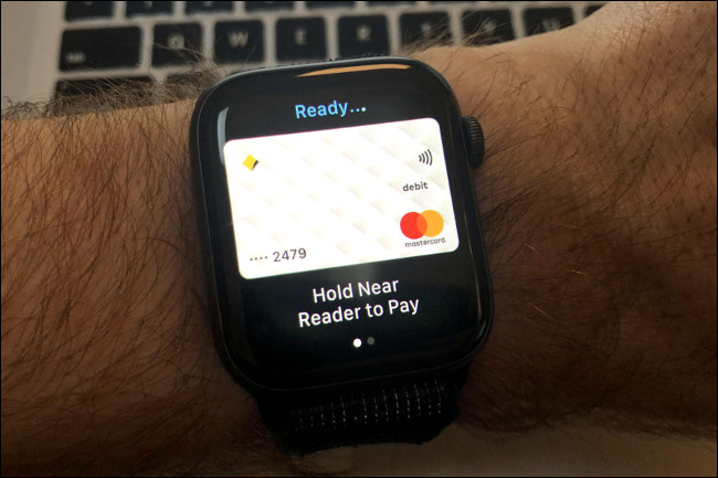 Apple Pay no Apple Watch Series 4.
