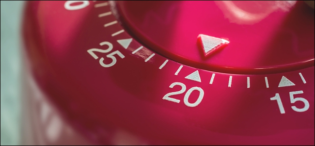 Macro Of A Kitchen Egg Timer - 20 minutos