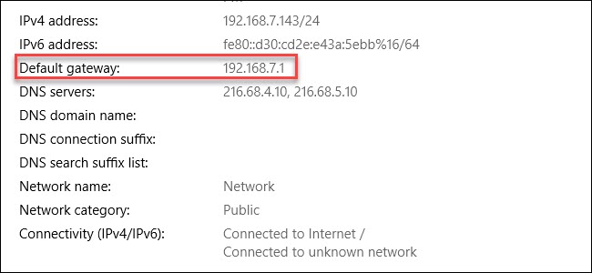 Uma tela de administrador do roteador com a entrada "Gateway padrão" e o endereço IP circulados.