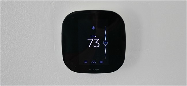 Ecobee termostato inteligente na parede