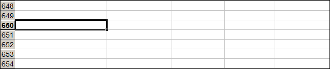 Células em branco em uma planilha do Microsoft Excel.