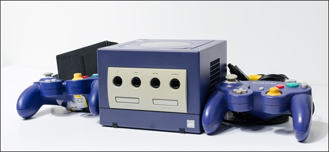 GameCube e controladores