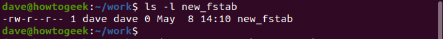 ls -l new_fstab em uma janela de terminal