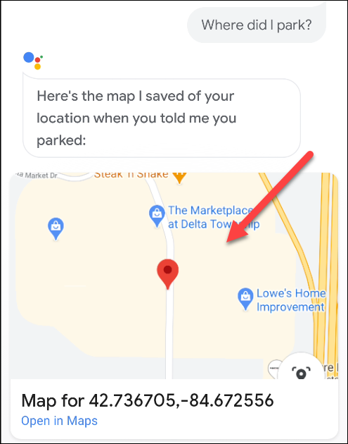 Um mapa que mostra onde um carro está estacionado no Google Assistente.