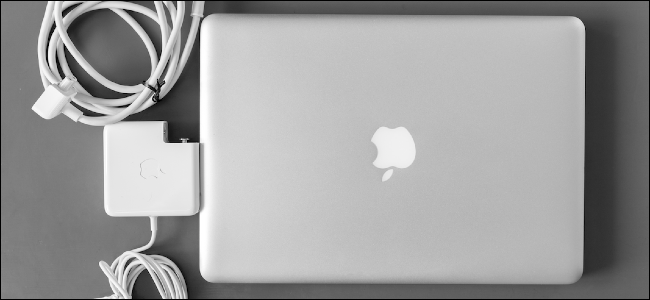 Macbook com carregador