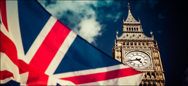 Bandeira do Reino Unido e Big Ben representando o parlamento