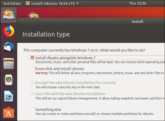 Optar por instalar o Ubuntu junto com o Windows 7 em vez de apagar o disco.
