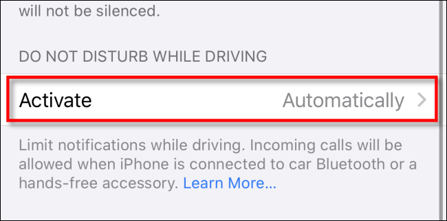 Nas configurações de "Não perturbe" do iPhone, toque em "Ativar".