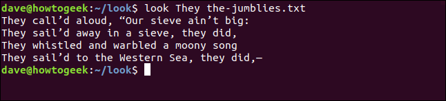 Saída de "look They the-jumblies.txt" em uma janela de terminal.