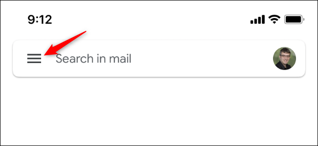 O botão que abre o menu do Gmail no iPhone.