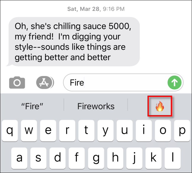 Toque no emoji na área de texto preditivo para inseri-lo no Apple Mensagens