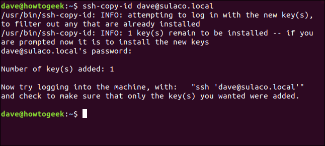 transferência de chaves SSH para o computador local em uma janela de terminal