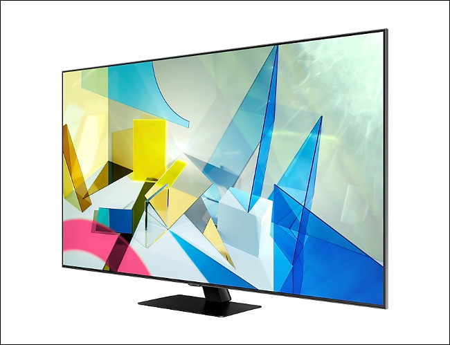 Uma TV QLED / LCD Samsung Q80T.