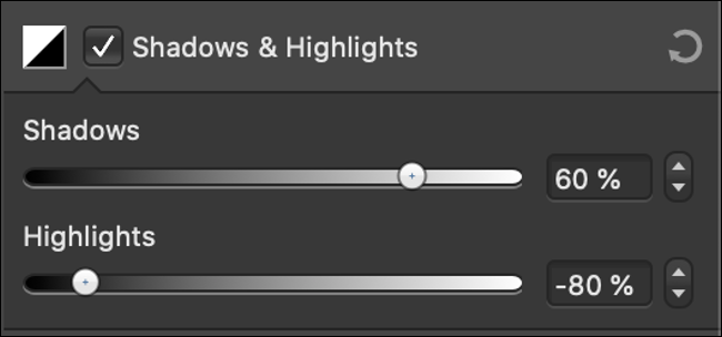 Os controles deslizantes "Sombras e destaques" em um editor de fotos.