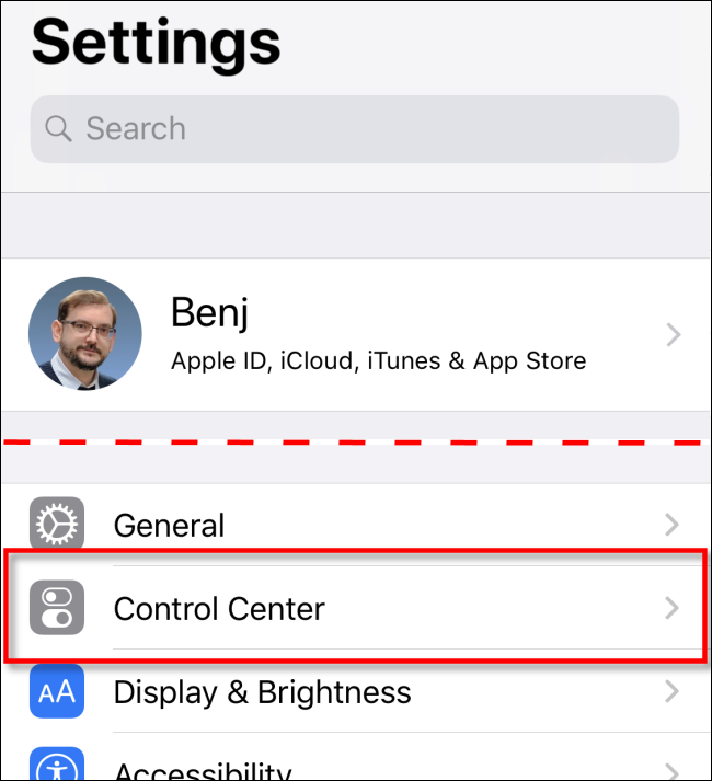 Selecione Centro de controle em Configurações no iOS