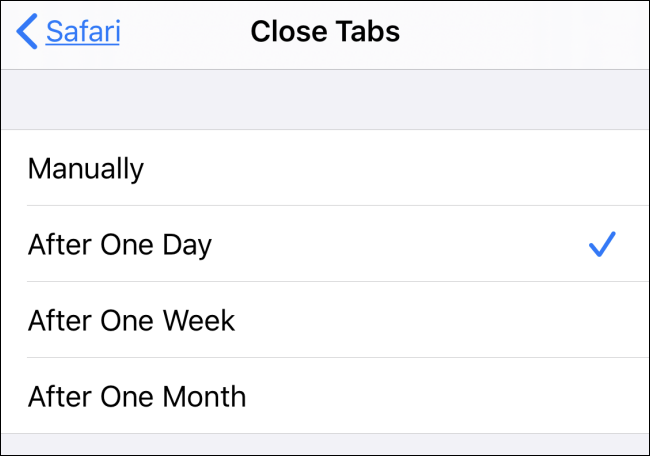 Selecione a opção de vida útil da guia nas configurações do Safari no iPhone