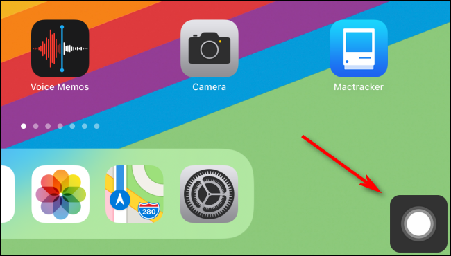 O botão AssistiveTouch na tela inicial do iPadOS.