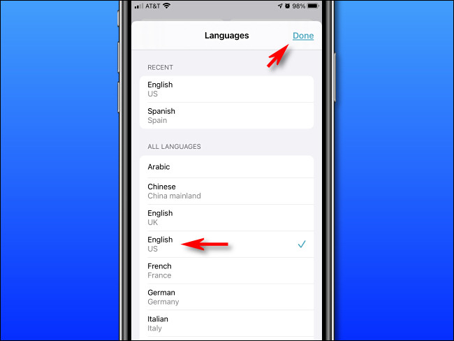 No Apple Translate no iPhone, selecione um idioma na lista e toque em "Concluído".