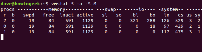 saída de vmstat 5 -a -SM em uma janela de terminal