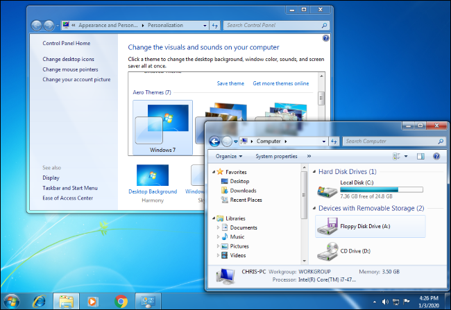 Uma área de trabalho do Windows 7 com o Painel de Controle e o Windows Explorer abertos.