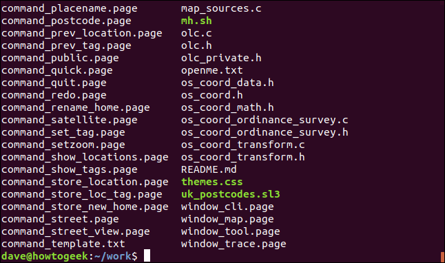 Coleção de arquivos em um diretório, em uma janela de terminal