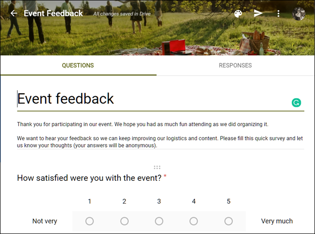 Um exemplo de modelo de feedback de evento no Formulários Google.