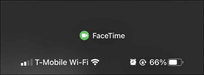 O Centro de Controle do iPhone informando que o FaceTime está usando a câmera.