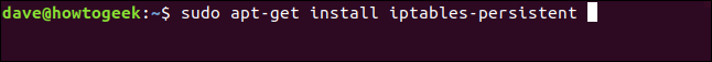 Comando "sudo apt-get install iptables-persistent" em uma janela de terminal.