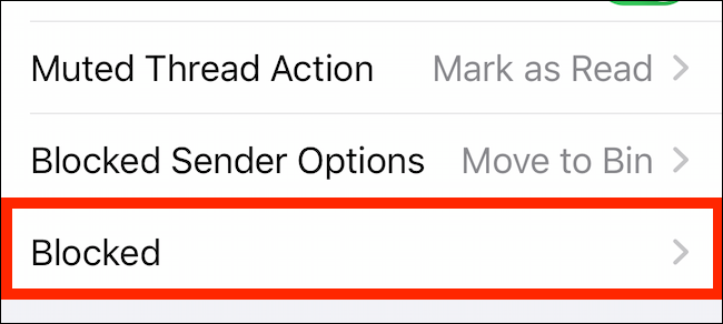 Toque na opção Bloqueado nas configurações do Mail