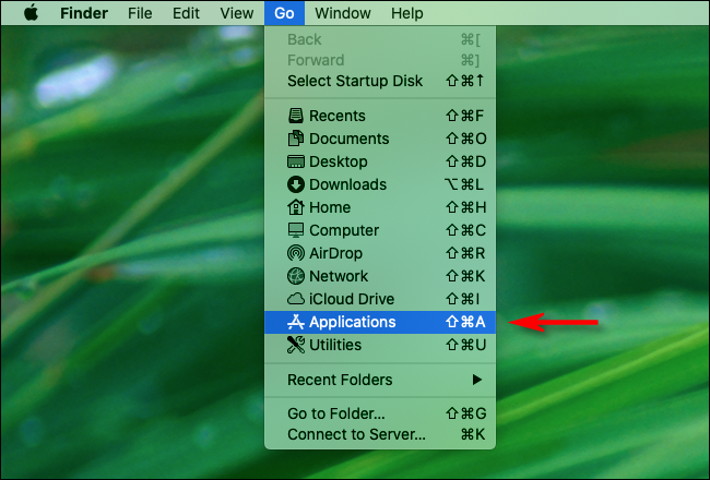 Clique em “Go” no Finder e selecione “Aplicativos”.