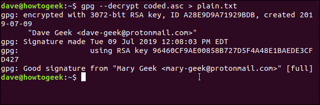 gpg --decrypt coded.asc> plain.txt em uma janela de terminal