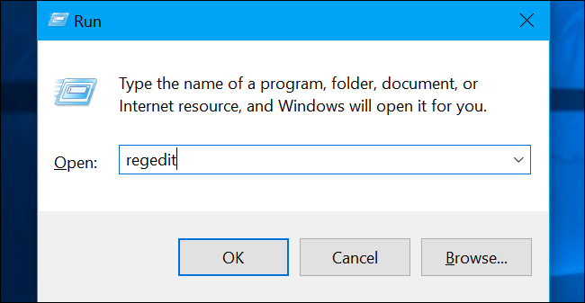 Pressione Windows + R para abrir "Executar" e digite "regedit" e pressione a tecla Enter.