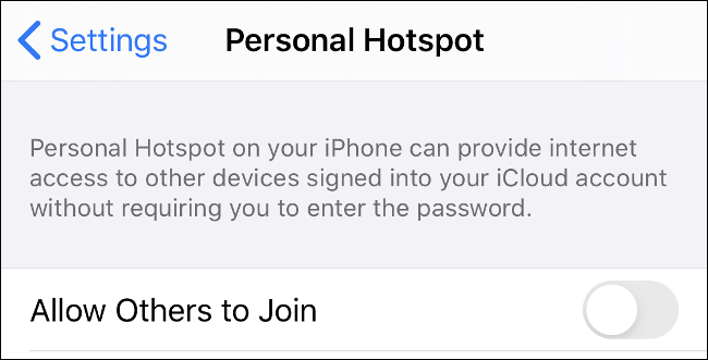 O botão de alternância "Hotspot pessoal" no iOS.