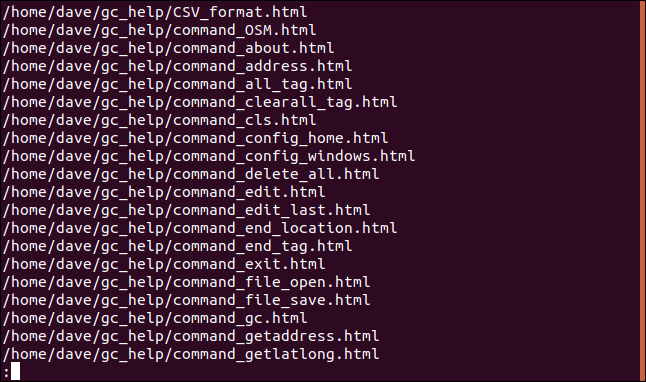 lista de arquivos html canalizada através de less em uma janela de terminal